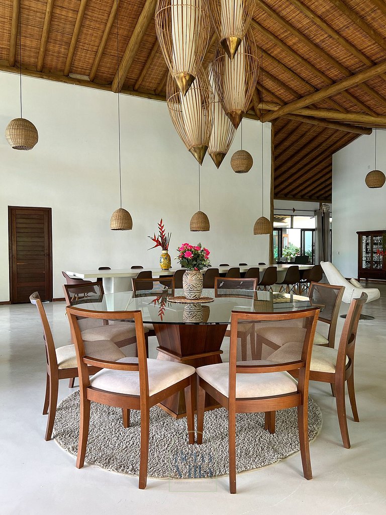 Casa Plus: 6 quartos para 25 pessoas, by BemVilla