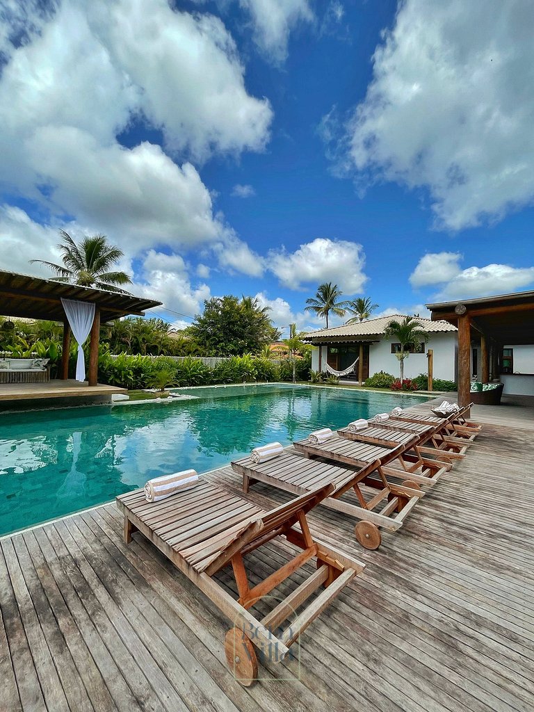 Casa Plus: 6 quartos para 25 pessoas, by BemVilla