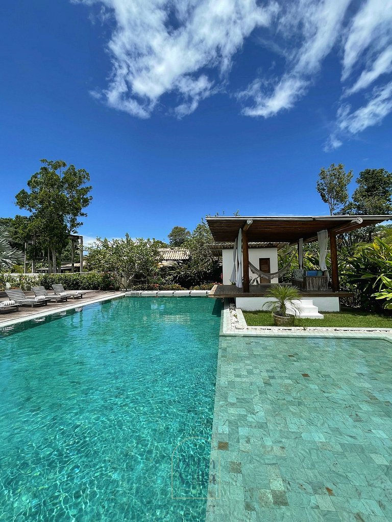 Casa Plus: 6 quartos para 25 pessoas, by BemVilla