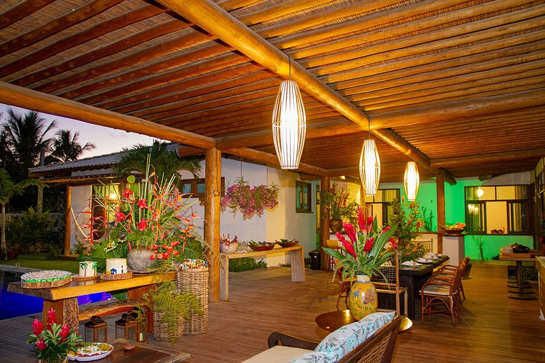 Casa Plus: 6 quartos para 25 pessoas, by BemVilla