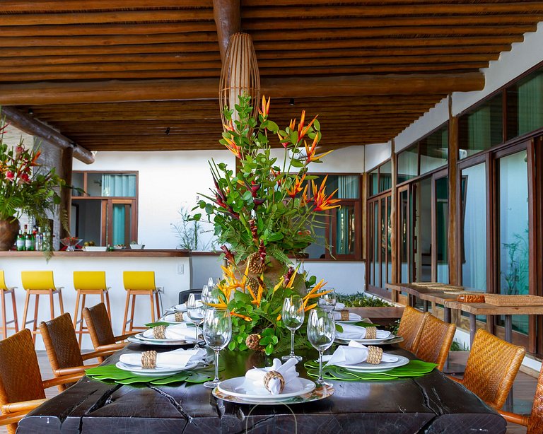 Casa Plus: 6 quartos para 25 pessoas, by BemVilla