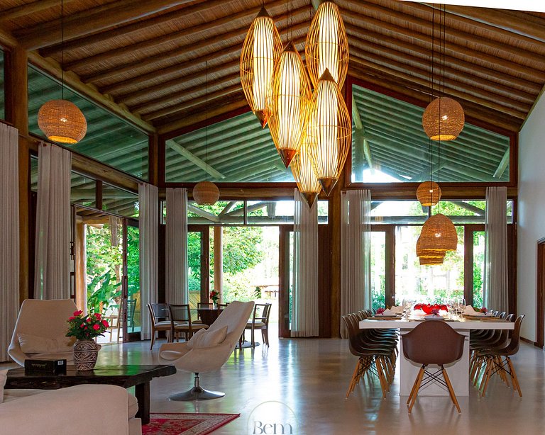 Casa Plus: 6 quartos para 25 pessoas, by BemVilla