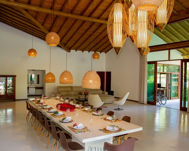 Casa Plus: 6 quartos para 25 pessoas, by BemVilla